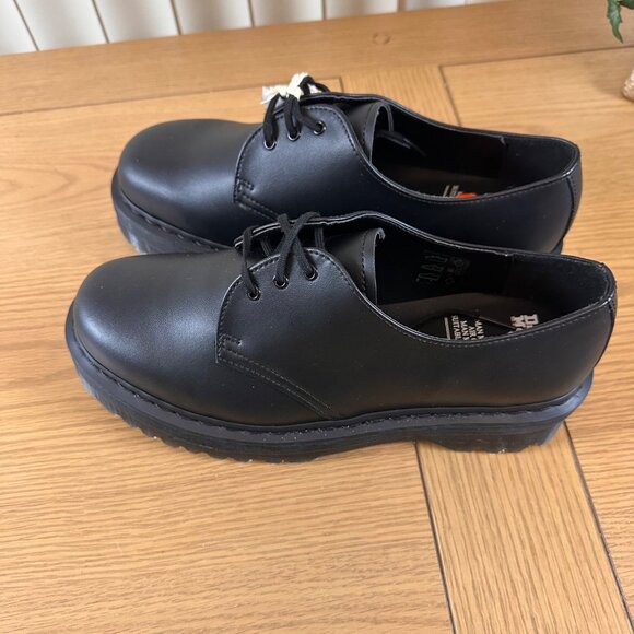 Dr. Martens Size 10/11 Unisex  Black Leather Lace-Up Shoes Rubber Sole Footwear - Picture 2 of 16
